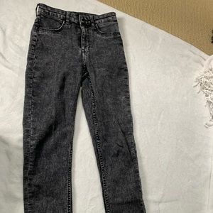 DIVIDED HIGH- RISE ACID - WASH JEANS
